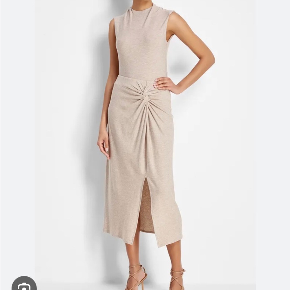 Vince set.  Simple elegance.  Faux knot wrap skirt-midi with matching shell.